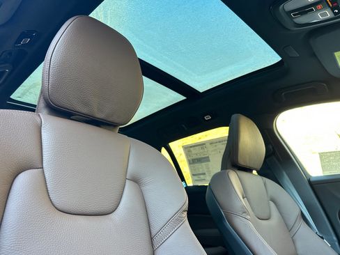 New 2026 Volvo V60 B5 Cross Country Plus image 14