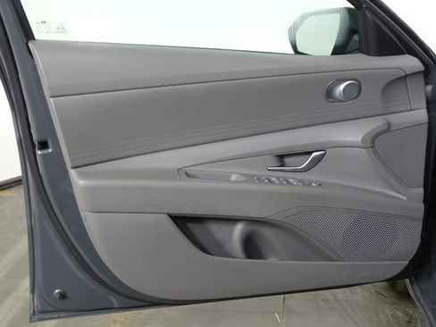 Used 2024 Hyundai Elantra SEL FWD image 16