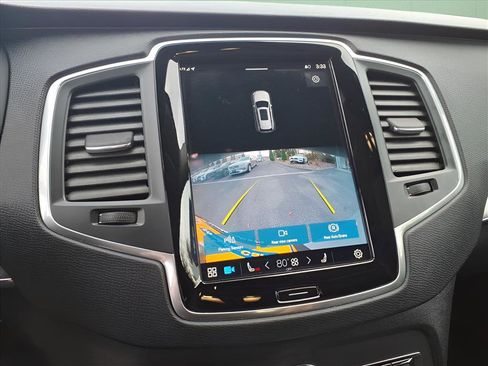 Used 2023 Volvo XC90 B5 Core image 20