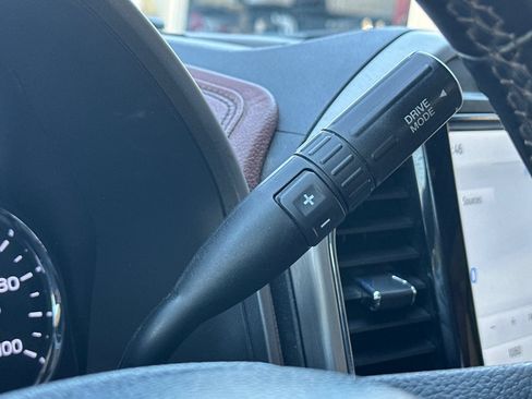 Used 2022 Ford F350 Platinum AWD/4WD image 21