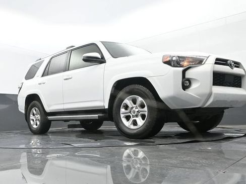 Used 2021 Toyota 4Runner SR5 RWD image 9