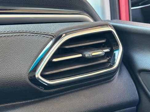 Used 2023 Chevrolet Bolt LT w/ Infotainment Package FWD image 29