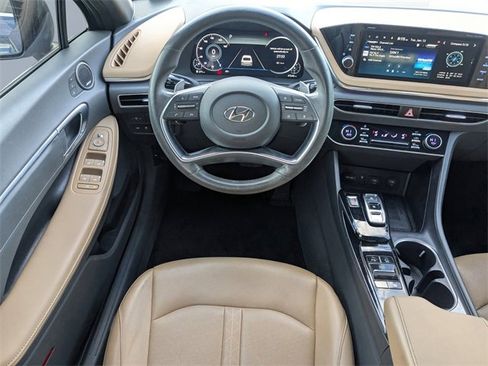 Used 2020 Hyundai Sonata Limited image 13
