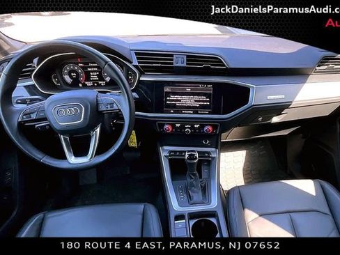 Used 2022 Audi Q3 2.0T Premium w/ Convenience Package AWD/4WD image 12