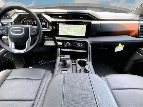 New 2026 GMC Sierra 1500 Denali w/ Denali Reserve Package AWD/4WD image 6