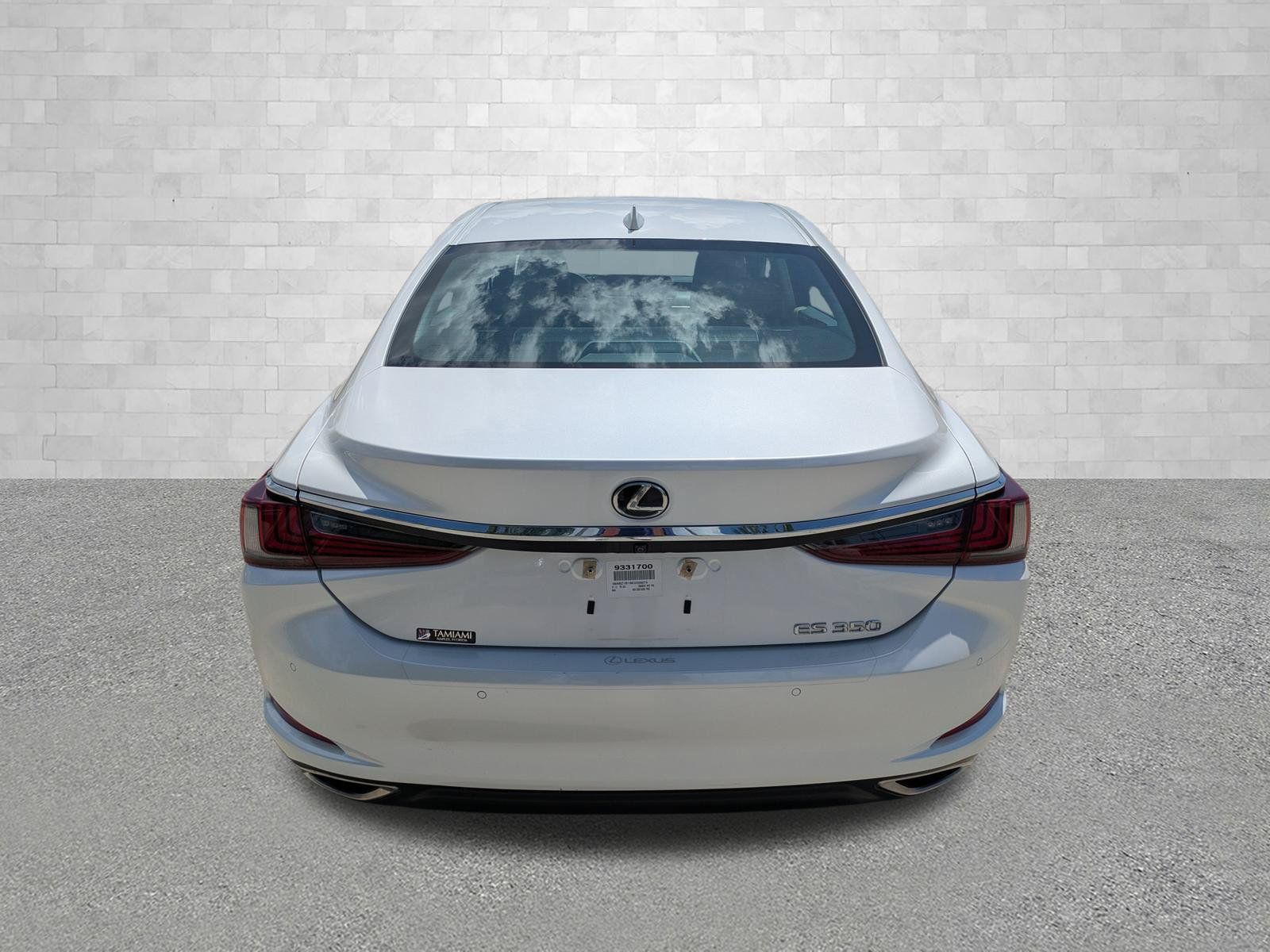 Used 2019 Lexus ES 350 w/ Premium Package FWD image 3