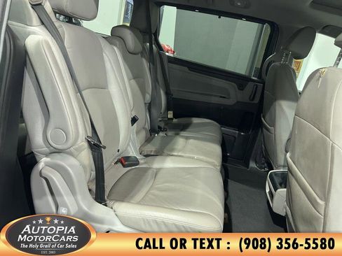 Used 2024 Honda Odyssey EX-L image 13