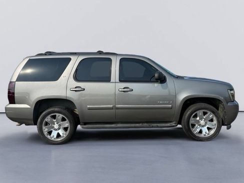 Used 2007 Chevrolet Tahoe LT RWD image 2