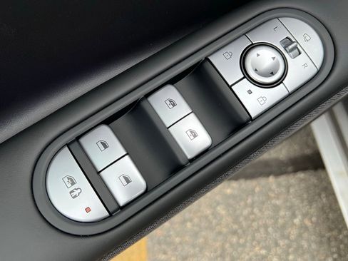 New 2024 Hyundai Ioniq 5 Limited image 16