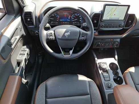 Certified 2024 Ford Bronco Sport Outer Banks w/ Tech Package AWD/4WD image 12