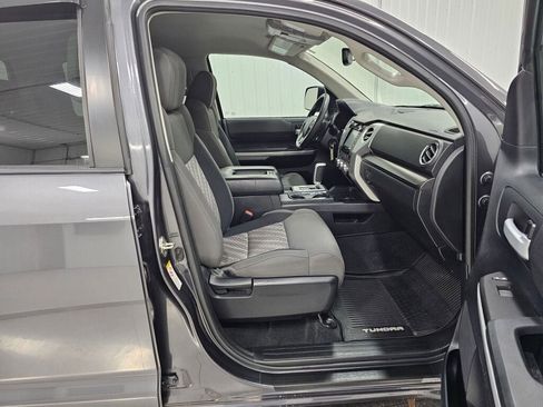 Used 2018 Toyota Tundra SR5 image 19