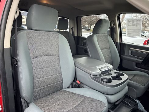 Used 2014 RAM 3500 Big Horn image 32