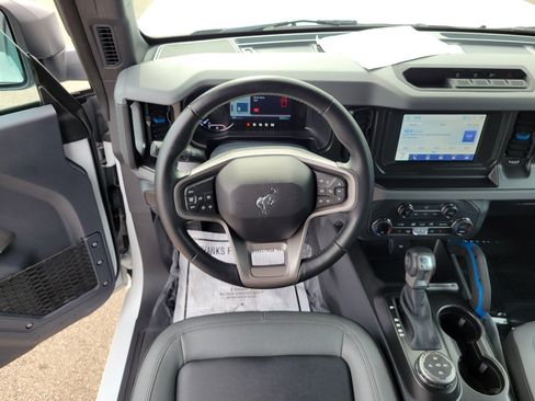 Used 2023 Ford Bronco Black Diamond AWD/4WD image 10