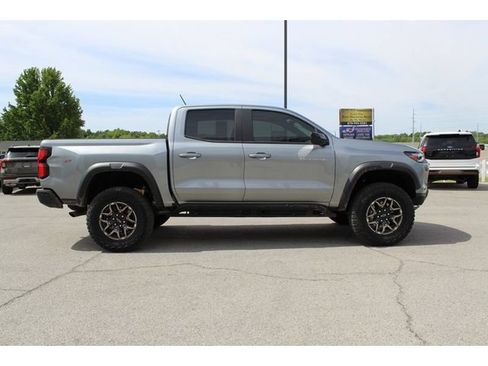Used 2024 Chevrolet Colorado ZR2 w/ ZR2 Convenience Package III AWD/4WD image 6