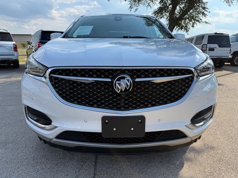 Used 2018 Buick Enclave Avenir w/ Avenir Technology Package image 2