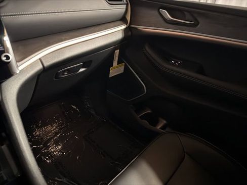 New 2026 Jeep Grand Cherokee L Limited w/ Limited Altitude Package image 30