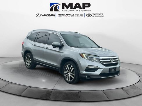 Used 2016 Honda Pilot Touring image 7