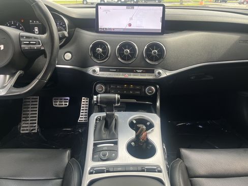Used 2022 Kia Stinger GT1 RWD image 25