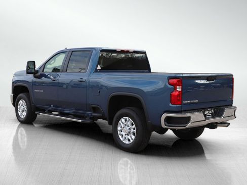 Used 2025 Chevrolet Silverado 3500 LT w/ Safety Package image 4