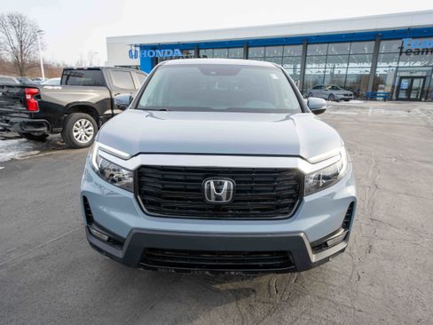 Used 2023 Honda Ridgeline RTL-E image 2