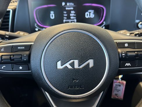 Used 2024 Kia Sportage LX image 22