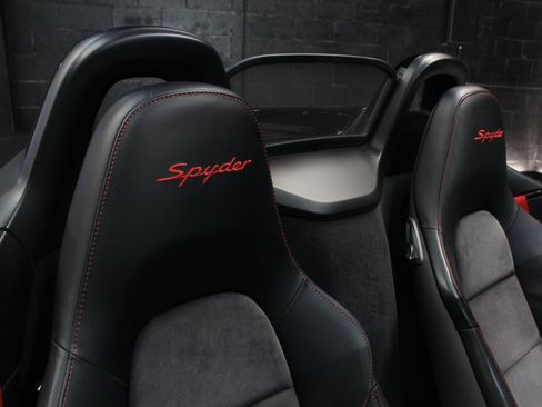 Used 2016 Porsche Boxster Spyder RWD image 66