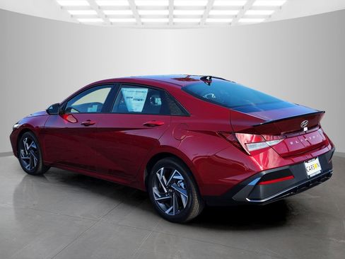 New 2025 Hyundai Elantra Sport image 3