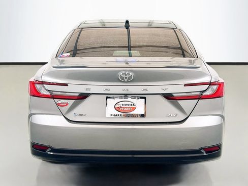 Used 2025 Toyota Camry XLE w/ Premium Package FWD image 5