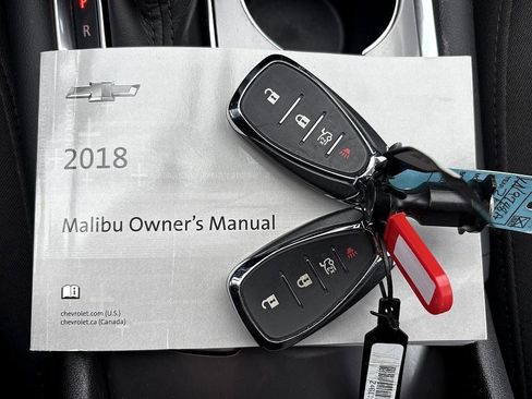 Used 2018 Chevrolet Malibu LT image 27