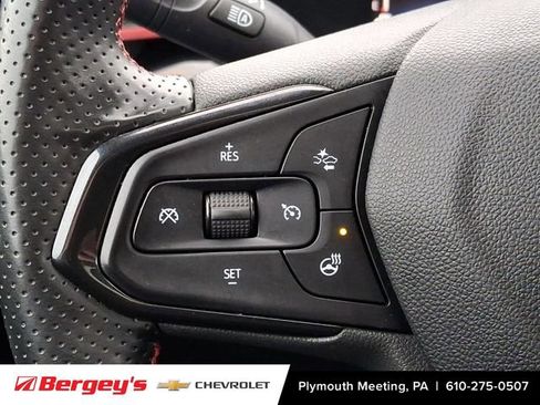 Certified 2024 Chevrolet Trax RS w/ Sunroof Package image 24