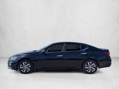 Used 2022 Nissan Altima 2.5 S FWD image 9