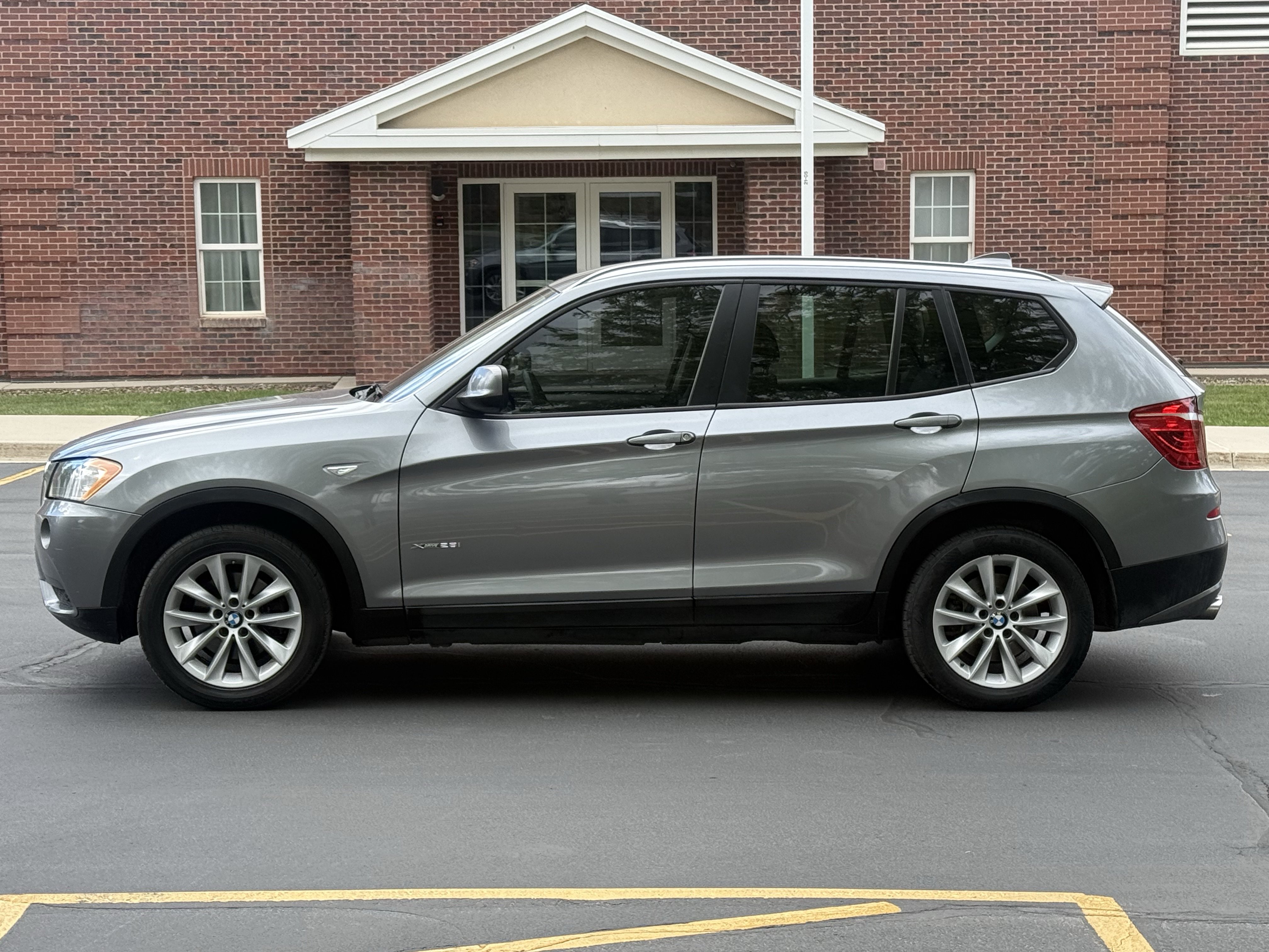 Used 2014 BMW X3 xDrive28i w/ Lighting Package AWD/4WD image 7