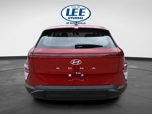 Used 2026 Hyundai Kona SE FWD image 4