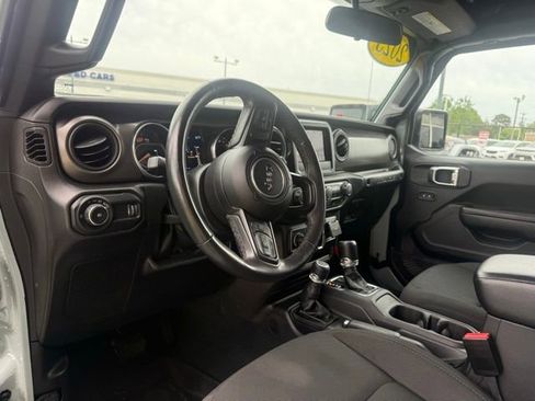 Used 2023 Jeep Wrangler Unlimited Sport AWD/4WD image 18