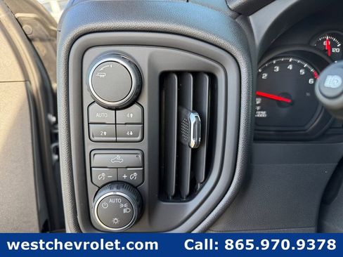 New 2026 Chevrolet Silverado 1500 Custom Trail Boss w/ LPO, Dark Essentials Package AWD/4WD image 25