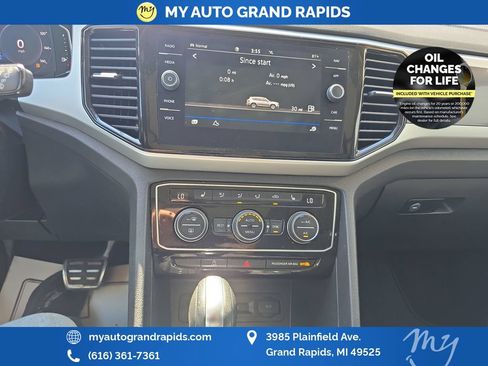 Used 2023 Volkswagen Atlas SEL R-Line AWD/4WD image 18