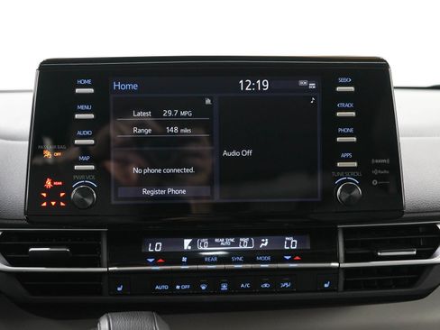 Used 2022 Toyota Sienna XLE AWD/4WD image 17