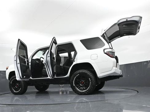 Certified 2024 Toyota 4Runner SR5 Premium w/ Moonroof Package AWD/4WD image 46