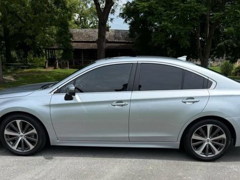 Used 2016 Subaru Legacy 3.6R Limited AWD/4WD image 9
