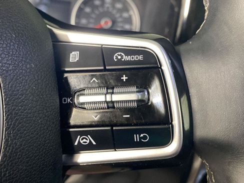 Used 2023 Kia Sorento S w/ Panoramic Sunroof Package AWD/4WD image 13