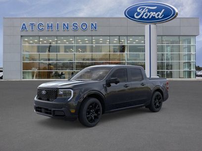 New 2025 Ford Maverick Lariat w/ Black Appearance Package