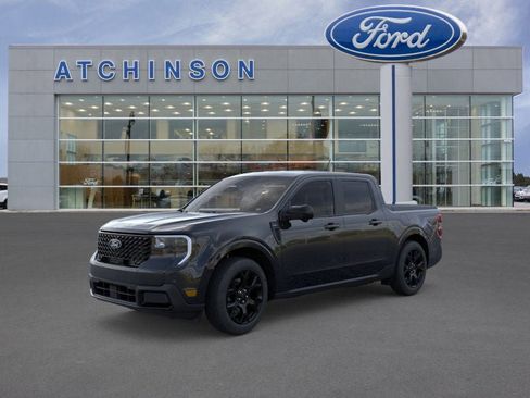 New 2025 Ford Maverick Lariat w/ Black Appearance Package image 1