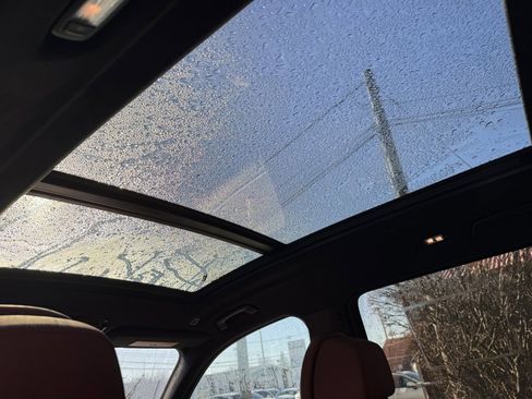 Used 2023 BMW X7 xDrive40i image 16