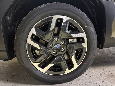 New 2025 Subaru Forester Limited image 30