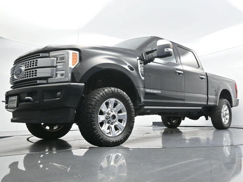Used 2017 Ford F250 Platinum w/ Platinum Ultimate Package AWD/4WD image 49