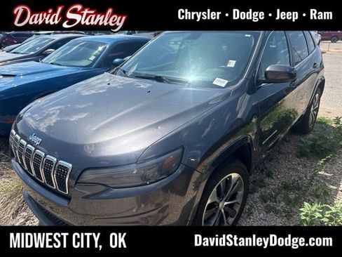 Used 2019 Jeep Cherokee Overland AWD/4WD image 1
