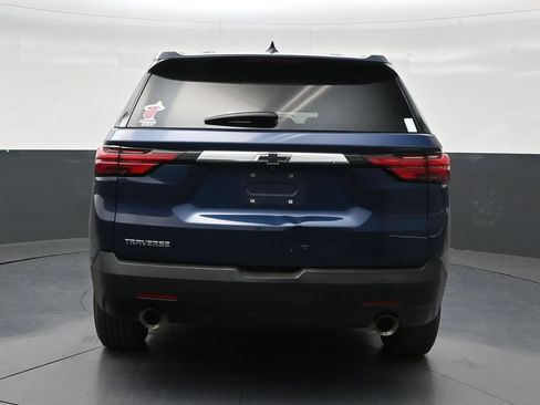 Used 2022 Chevrolet Traverse LS FWD image 4