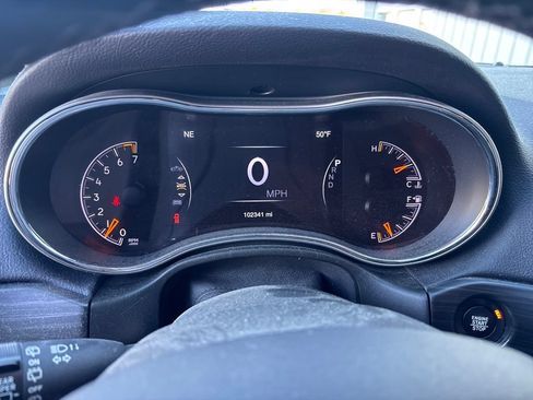 Used 2020 Jeep Grand Cherokee Limited w/ Luxury Group II AWD/4WD image 13
