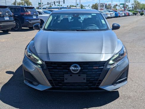 Certified 2025 Nissan Altima 2.5 SR FWD image 9