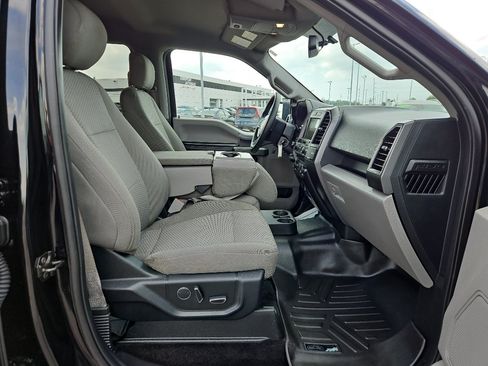 Used 2018 Ford F150 XLT w/ Equipment Group 302A Luxury AWD/4WD image 17